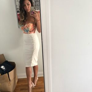 White corset-side skirt